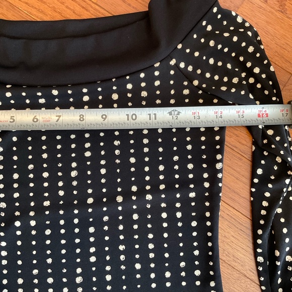 WHBM Polka Dotted Top - Picture 5 of 5